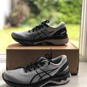 ASICS Women’s Gel Kayano 27